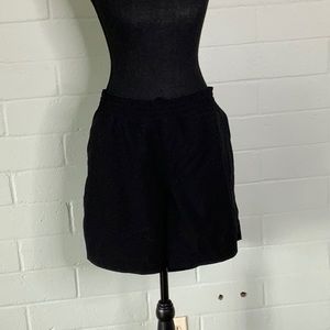 Black Old Navy Active shorts, Size XL